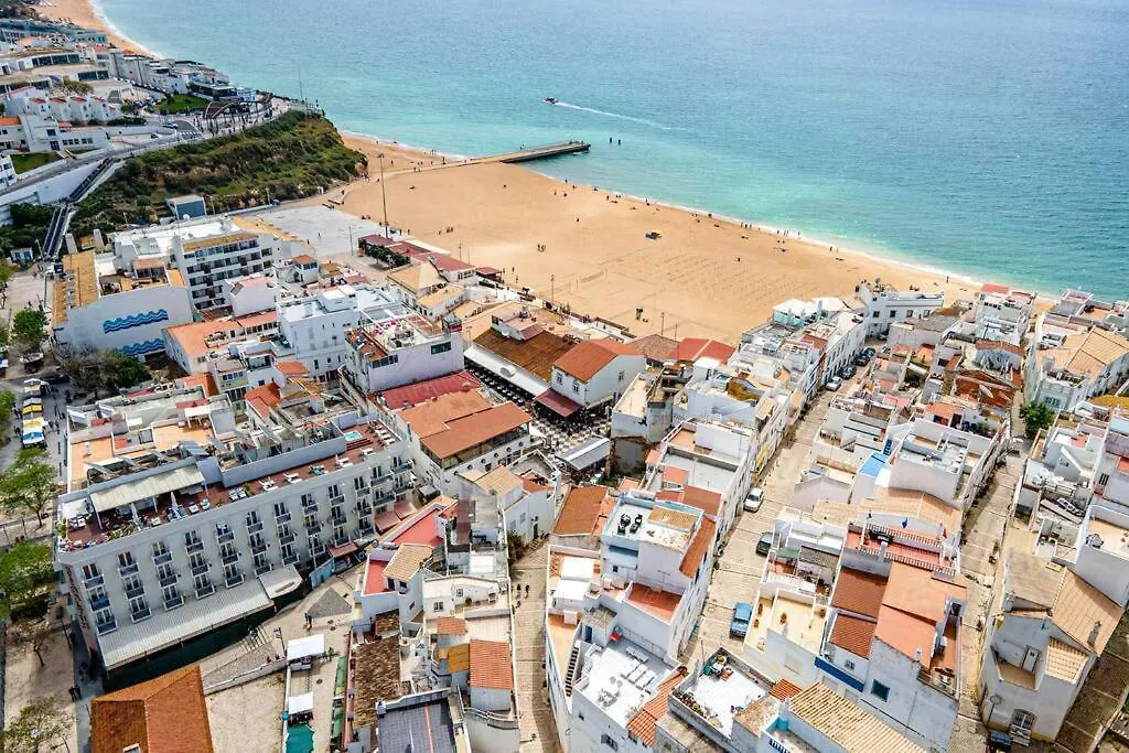 Little Shell Studio By The Sea Albufeira 0*,  Portogallo